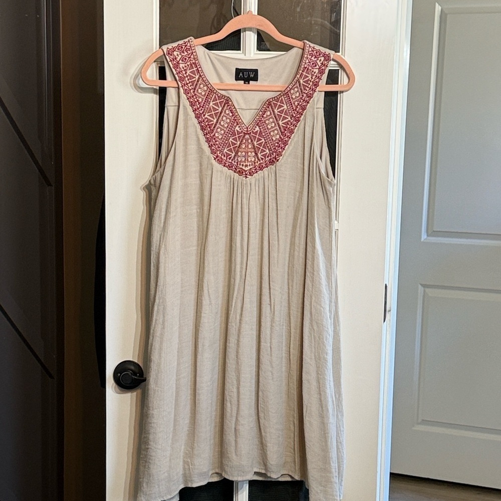 AUW Boho Peasant Sleeveless Beige Shift Dress w/ Red Embroidery Size 16